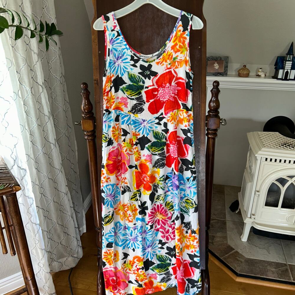 NWOT Jams World Floral Sleeveless Midi Dress Size Small Epiphany pattern small